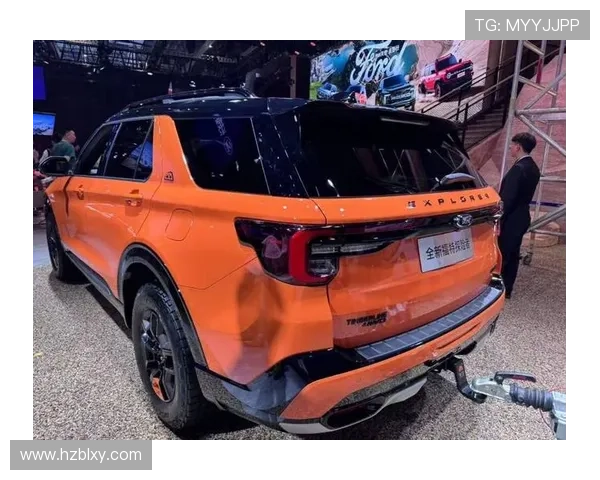 2.3T+10AT+四驱,带拖挂资质,福特全新探险者昆仑巅峰版来了